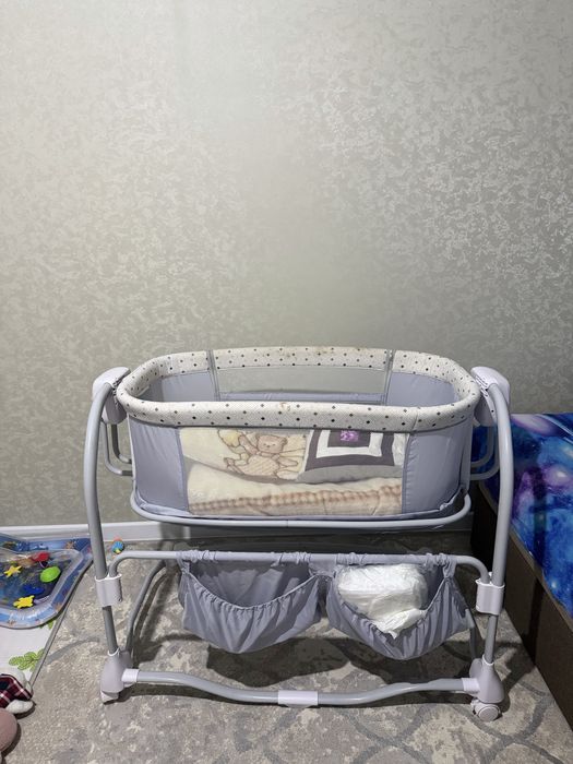 Приставная люлька (манеж)