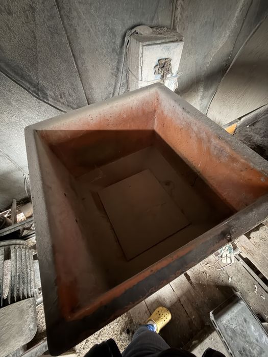 Vand moara pentru animale