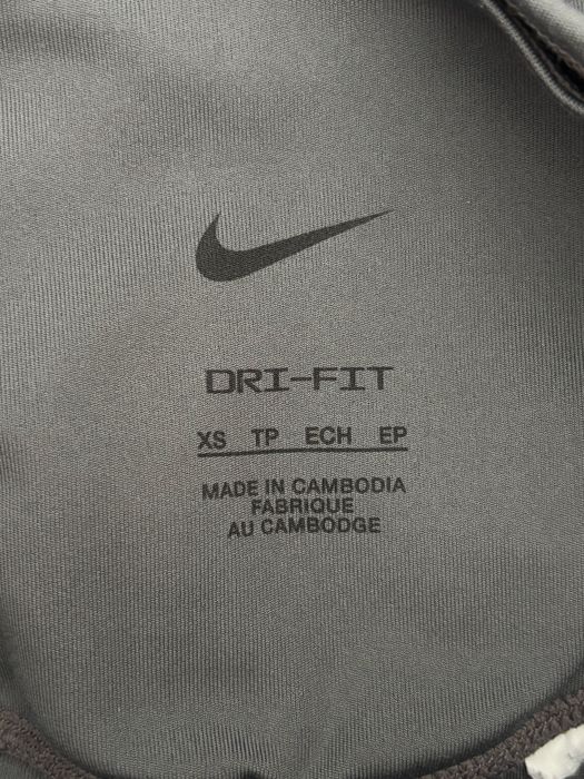 Дамски спортен клин Nike Dri-FIT