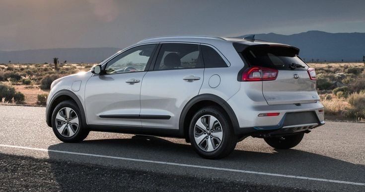 Киа Ниро Kia Niro Plug-in Hybrid 2018 година На Части!!