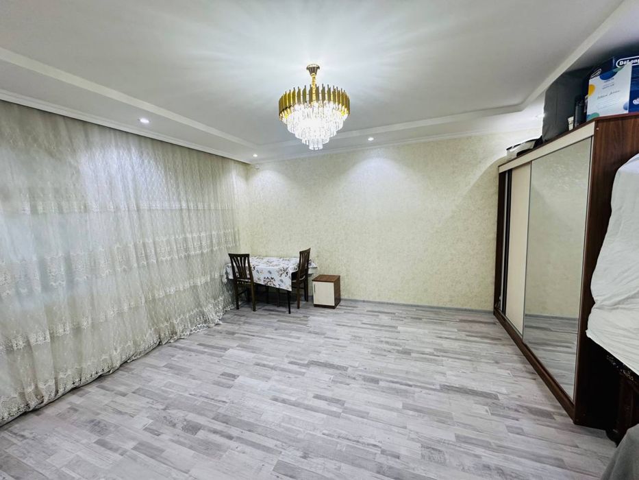 Срочно продам 2-комнатную квартиру Сергели спутник 4. Певый этаж 2/1/9