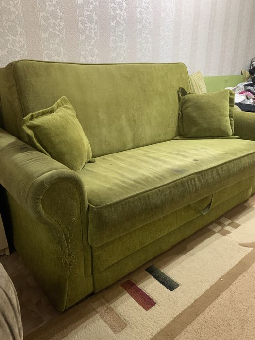 Продам 2 дивана для дачи