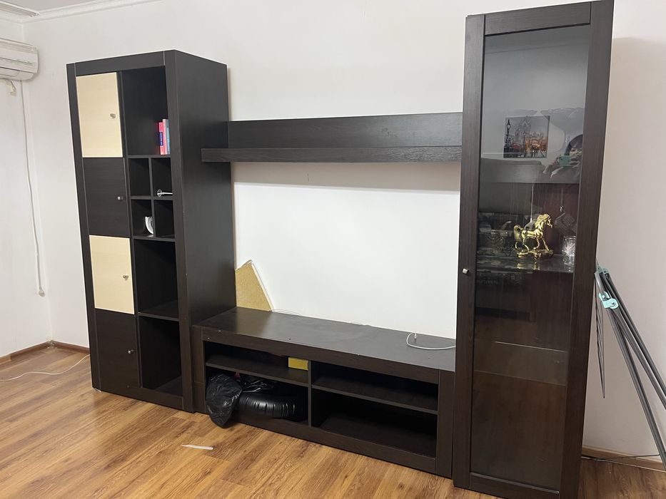 Шкаф для гостиной