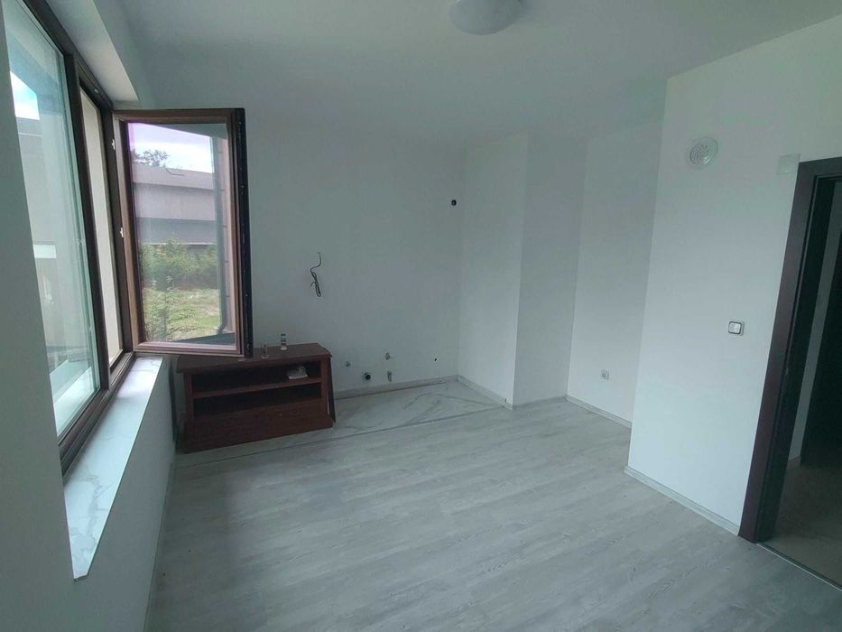 Продава се Къща в София, Център - 242 кв.м за 1385 €/кв.м - Снимка #8