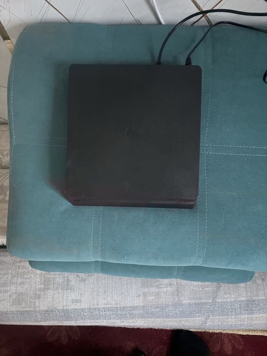 Playstation 4 ////////