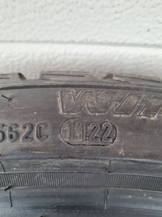 Зимни гуми 4 броя PIRELLI SottoZero3 255 35 R21 дот 1122