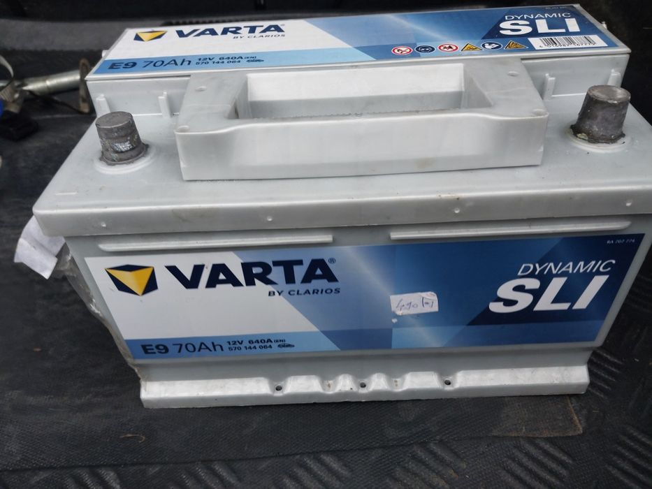Acumulator auto Varta 12V 70Ah ca nou