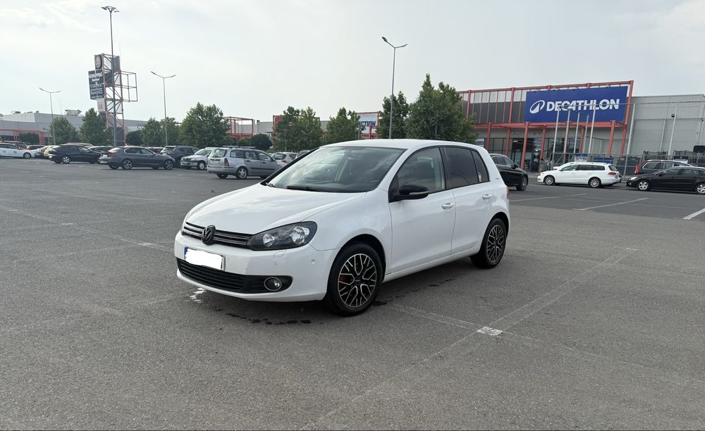 VOLKSWAGEN Golf 2010