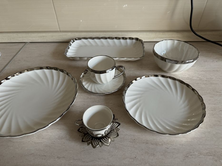 Столовый кухонный сервис