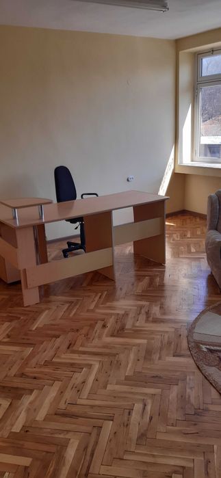 Офиси под наем Ямбол