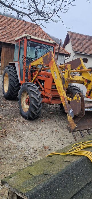Tractor renault 4x4 80 cp motor MVM