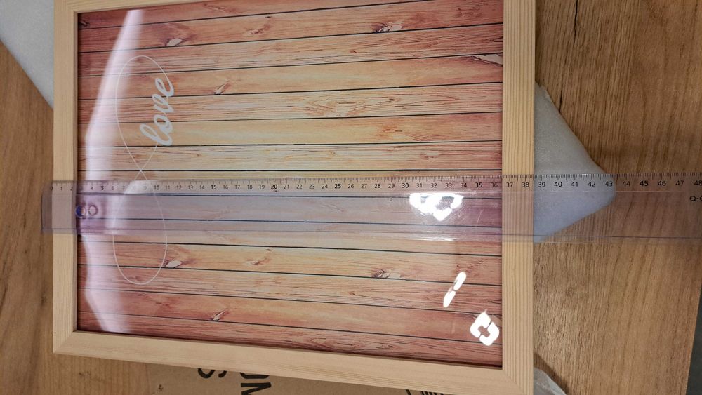 Дървена рамка за специални събития и гости