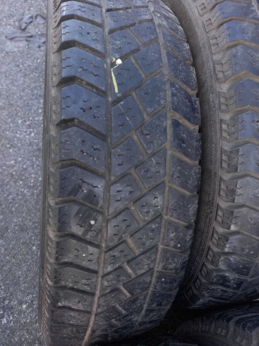 Гуми за бус,гуми за бус