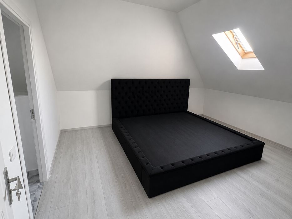 Casa  , parter plus mansarda.