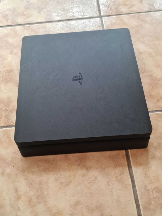 Ps4 slim 500gb с два джойстика
