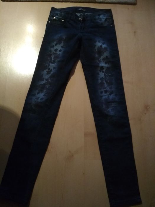 Красиви нови дънки р-р S