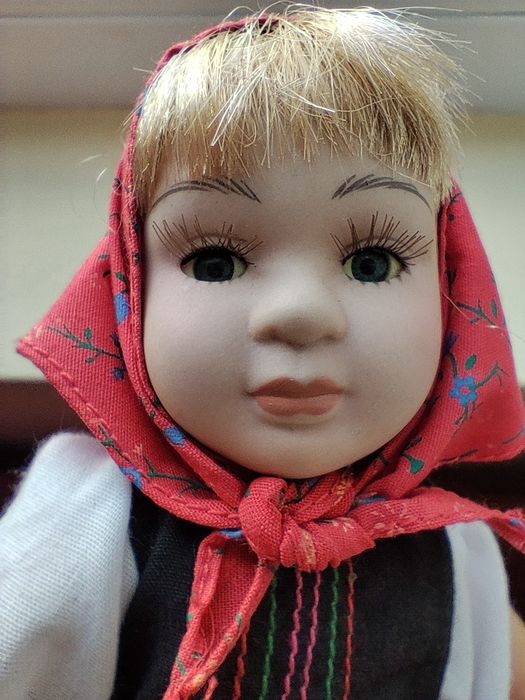 Порцеланова кукличка