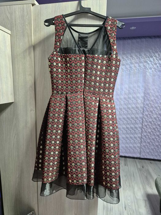 Официална рокля на Jonona