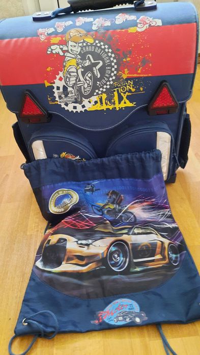 Ранец школьный, мешок для обуви