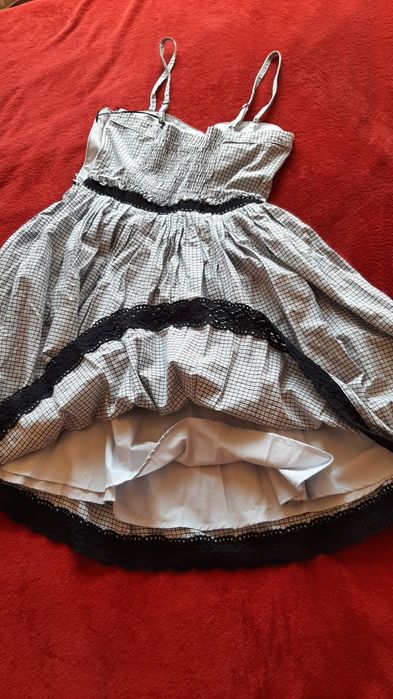 Стилна рокля MANGO!