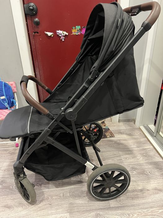 Коляска Tomix в хорошем состоянии