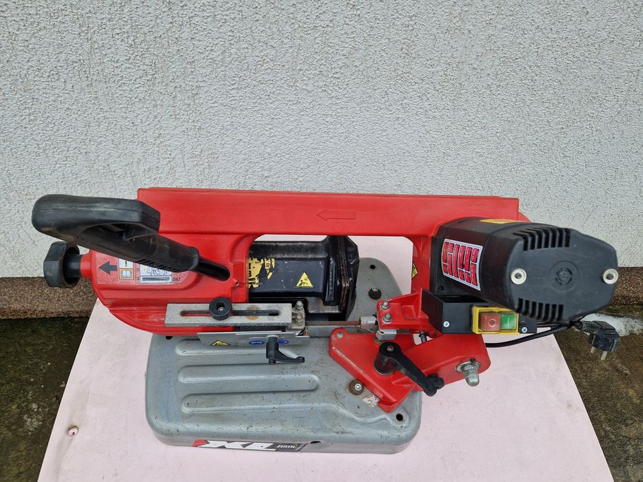 Femi 782 XL - fierastrau cu banda