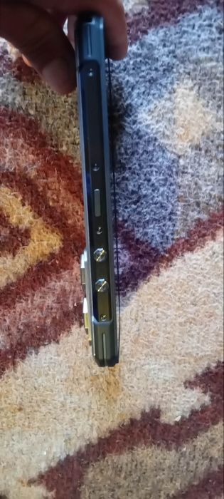 Vand sau schimb OUKITEL wp 60 cu Samsung s24 ultra sau iPhone