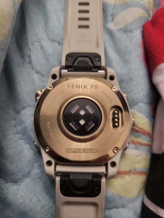 Garmin Fenix 7s золотой