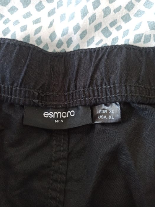 Pantaloni barbatesti subțiri