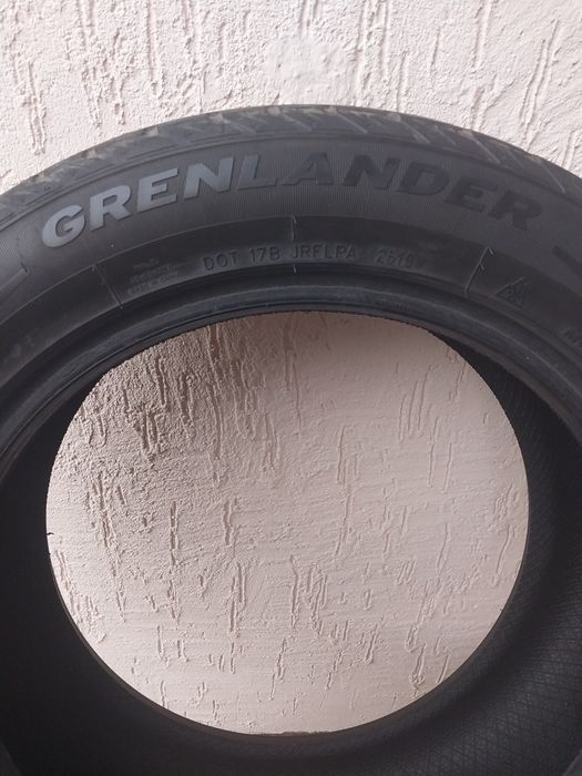 Шины зимние 215×55×17