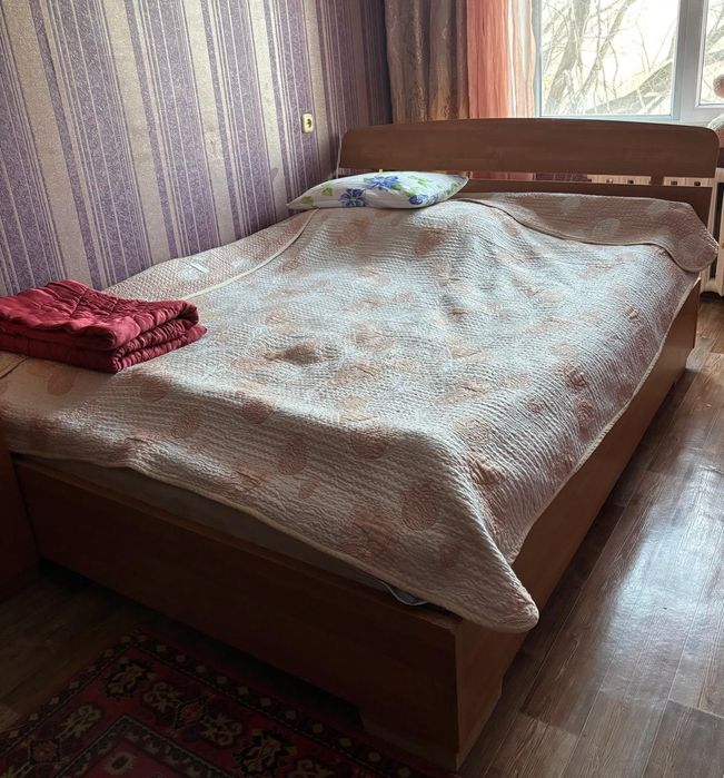 Кровать двухспальная