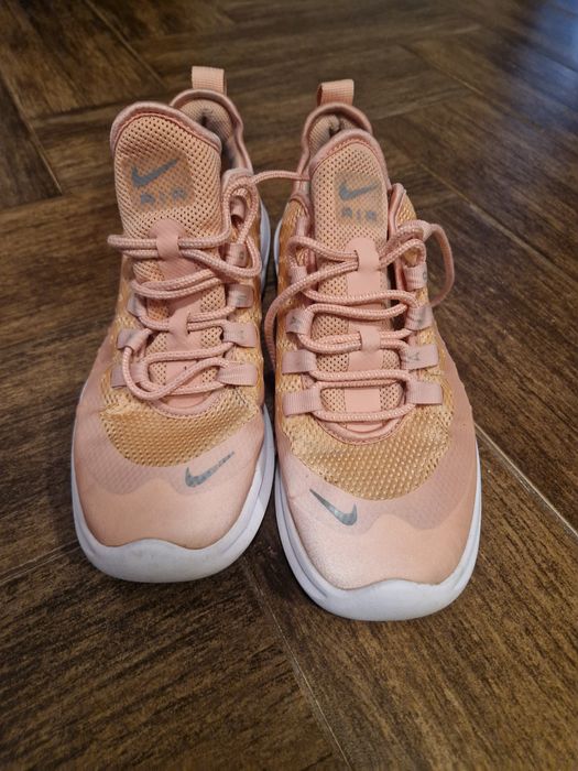 Vand  adidasi nike nr 40.5