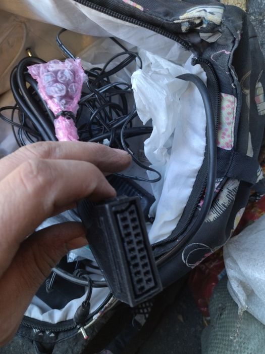 Шнуры блоки питания штекеры