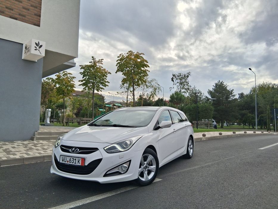 HYUNDAI i40 2013 — imagine 2