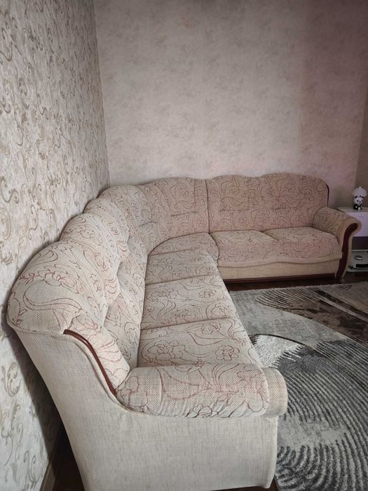 Продаётся Угловой диван для зала