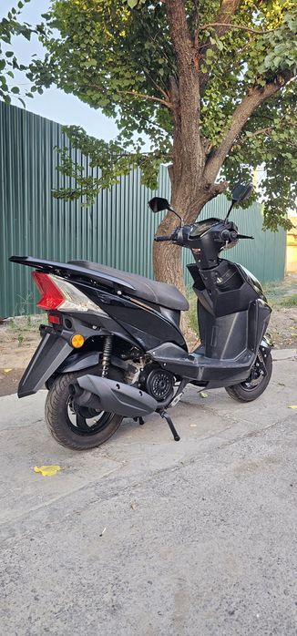 Skuter Kavasaki Smart sotiladi xolati zor