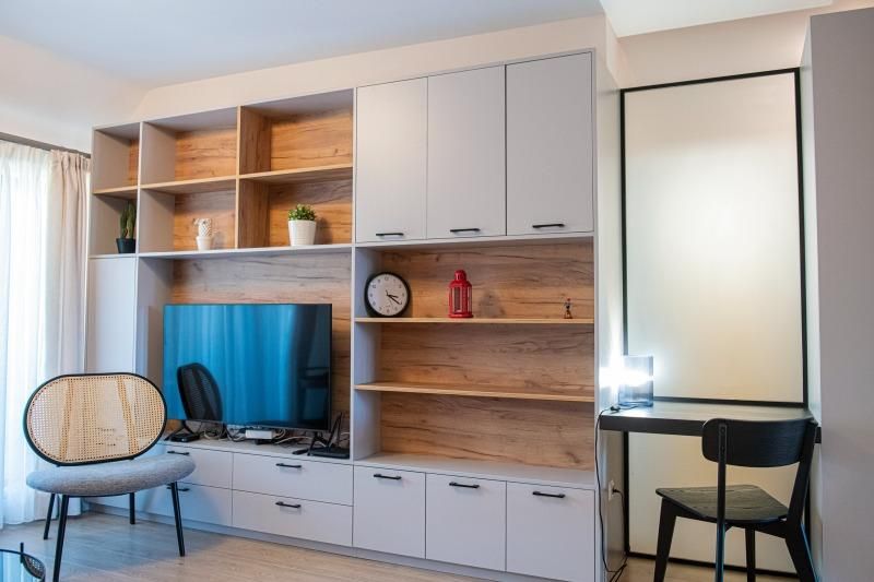 Дава се под наем Тристаен апартамент в София, Център - 105 кв.м за 1200 € - Снимка #1