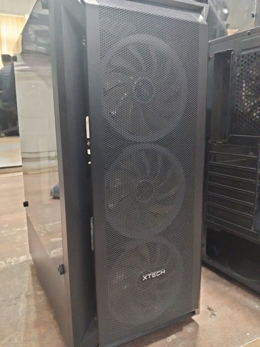 X tech case RGB coller x4 yaxshi holatda