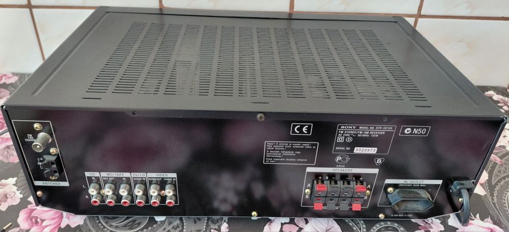 Amplituner Sony STR-DE 135