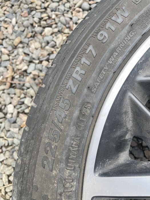 Продам диски с резиной 225/45/R17