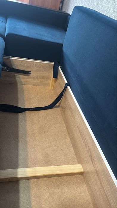 Продам диван.