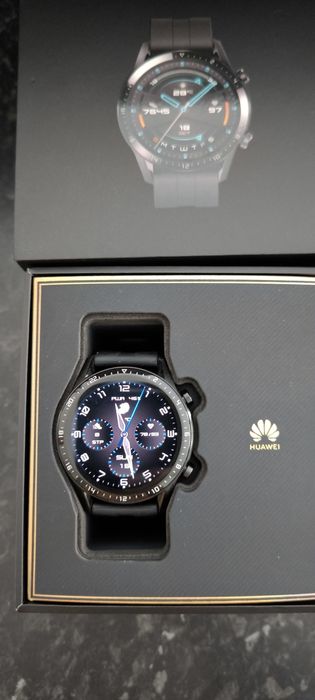 Часовник Huawei GT2