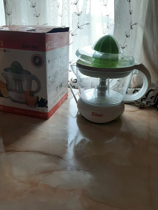 Storcator electric  de citrice