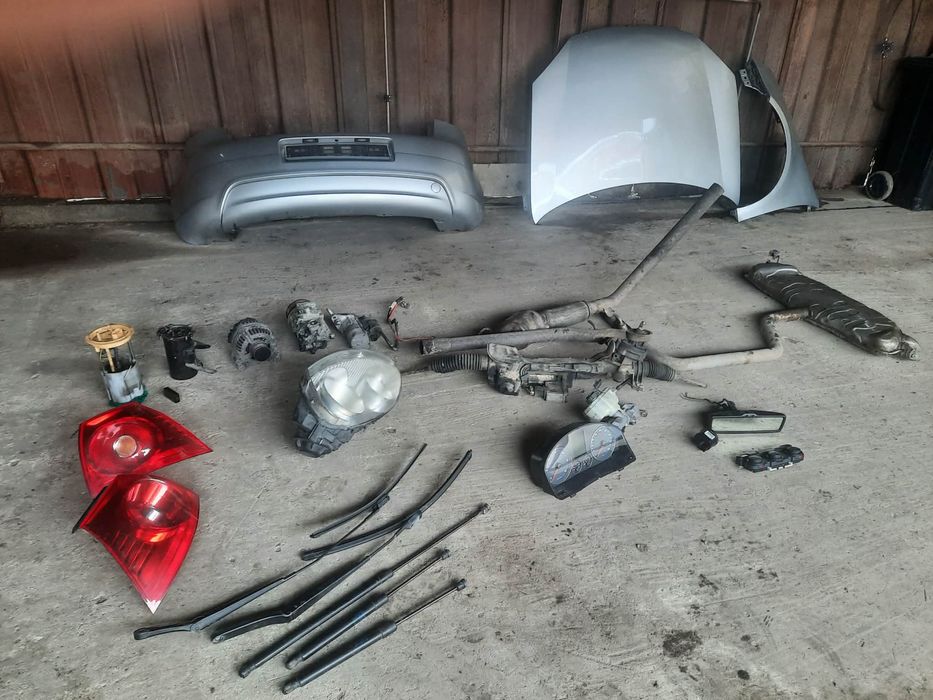 Golf 5 piese dezmembrari