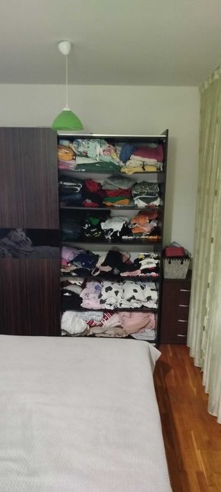 Продавам гардероб