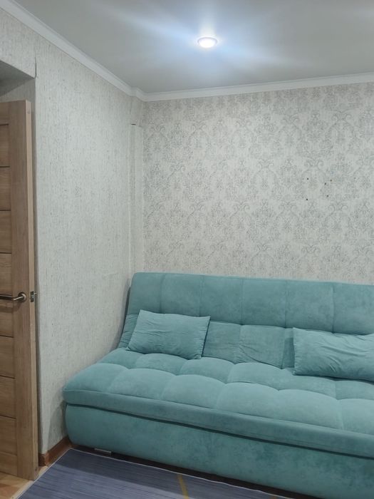 Продам двушку. С ремонтом.