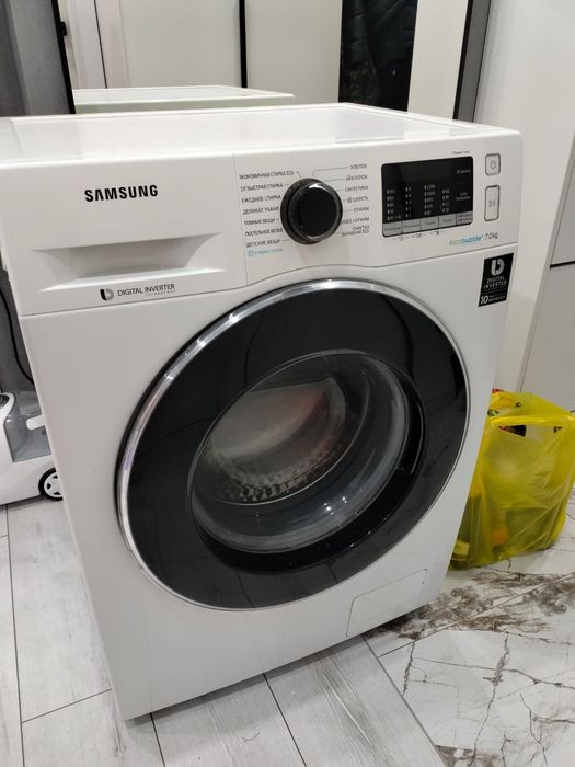 Машинка стиральная Samsung