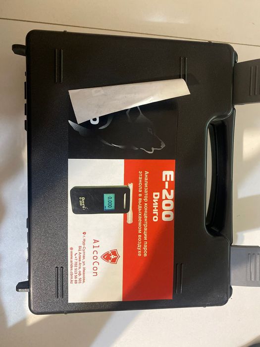 Алкотестер Динго Е200