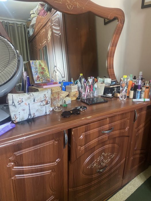 Mebel spalniy sotiladi