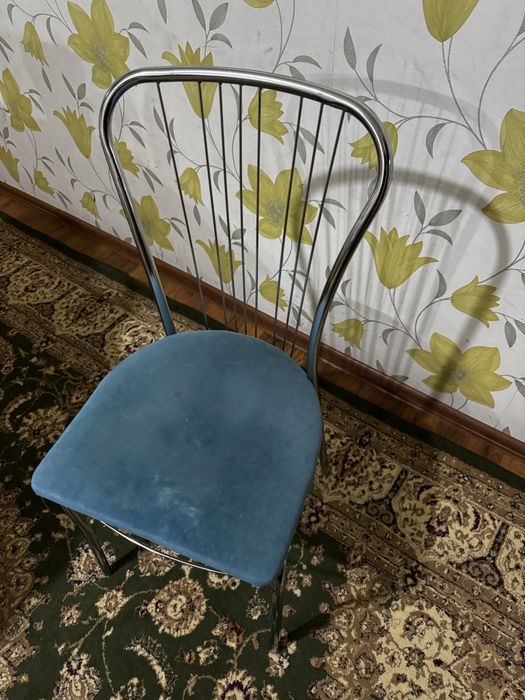 Продам стулья 7 шт